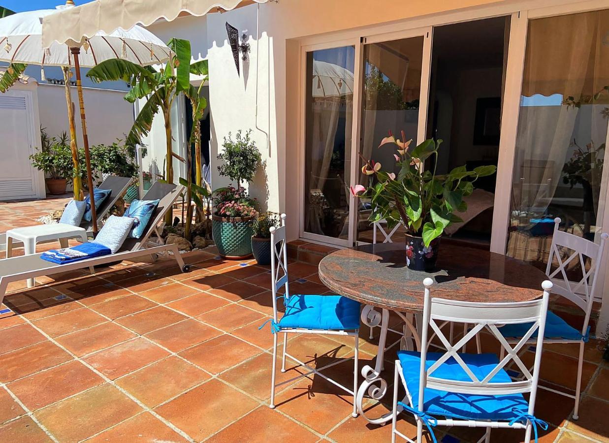 La Siesta Villa Estepona Exterior photo